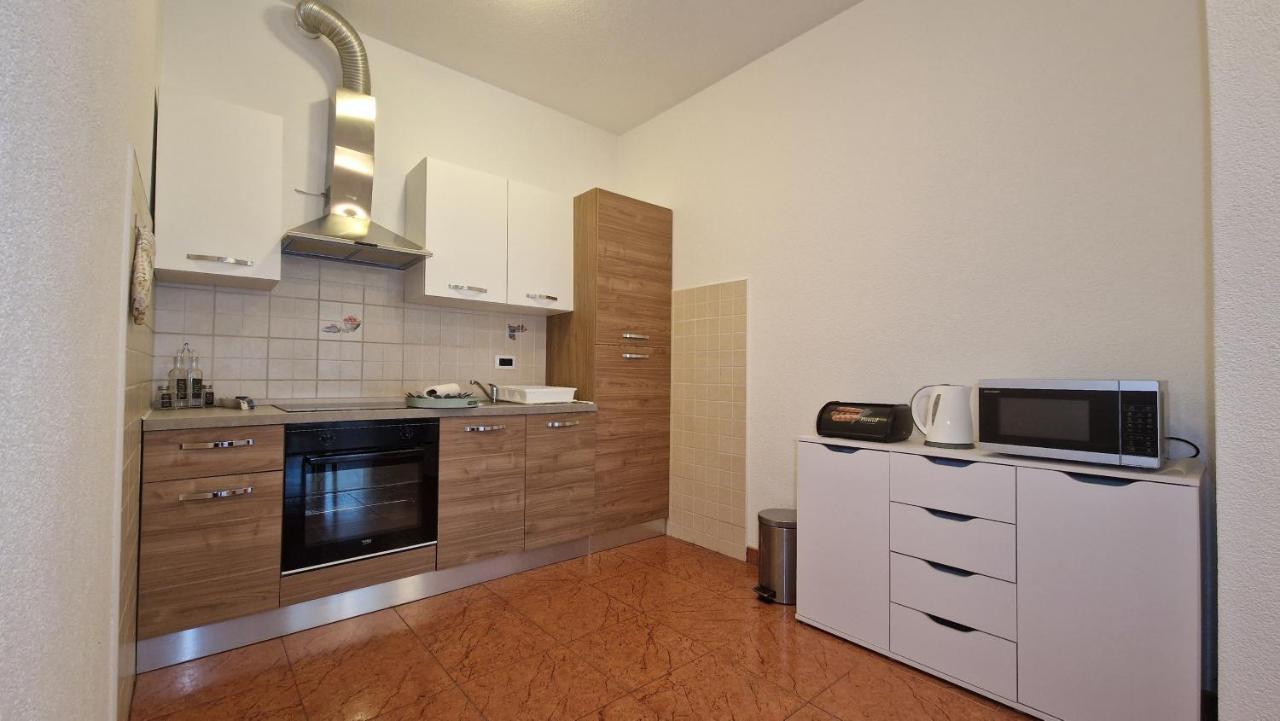 Apartments In Rijeka, Free Parking And Large Terrace, 15Min Drive From The Beach Dış mekan fotoğraf