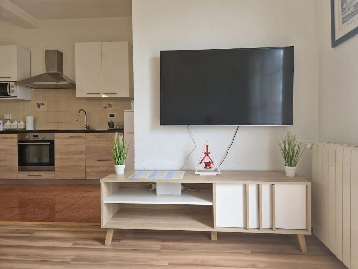 Apartments In Rijeka, Free Parking And Large Terrace, 15Min Drive From The Beach Dış mekan fotoğraf