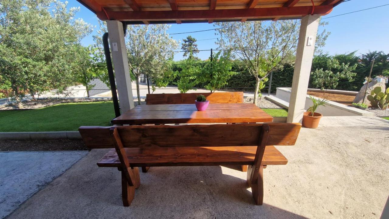Apartments In Rijeka, Free Parking And Large Terrace, 15Min Drive From The Beach Dış mekan fotoğraf