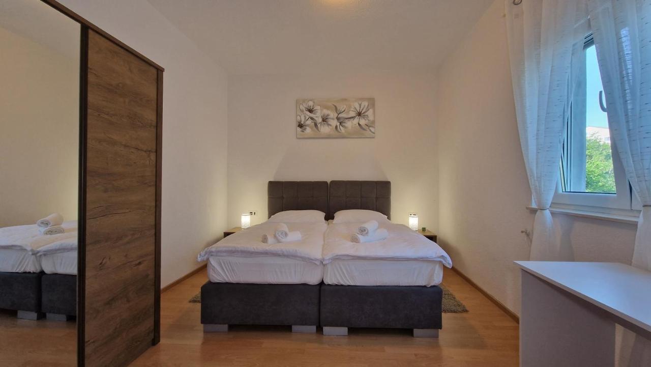 Apartments In Rijeka, Free Parking And Large Terrace, 15Min Drive From The Beach Dış mekan fotoğraf